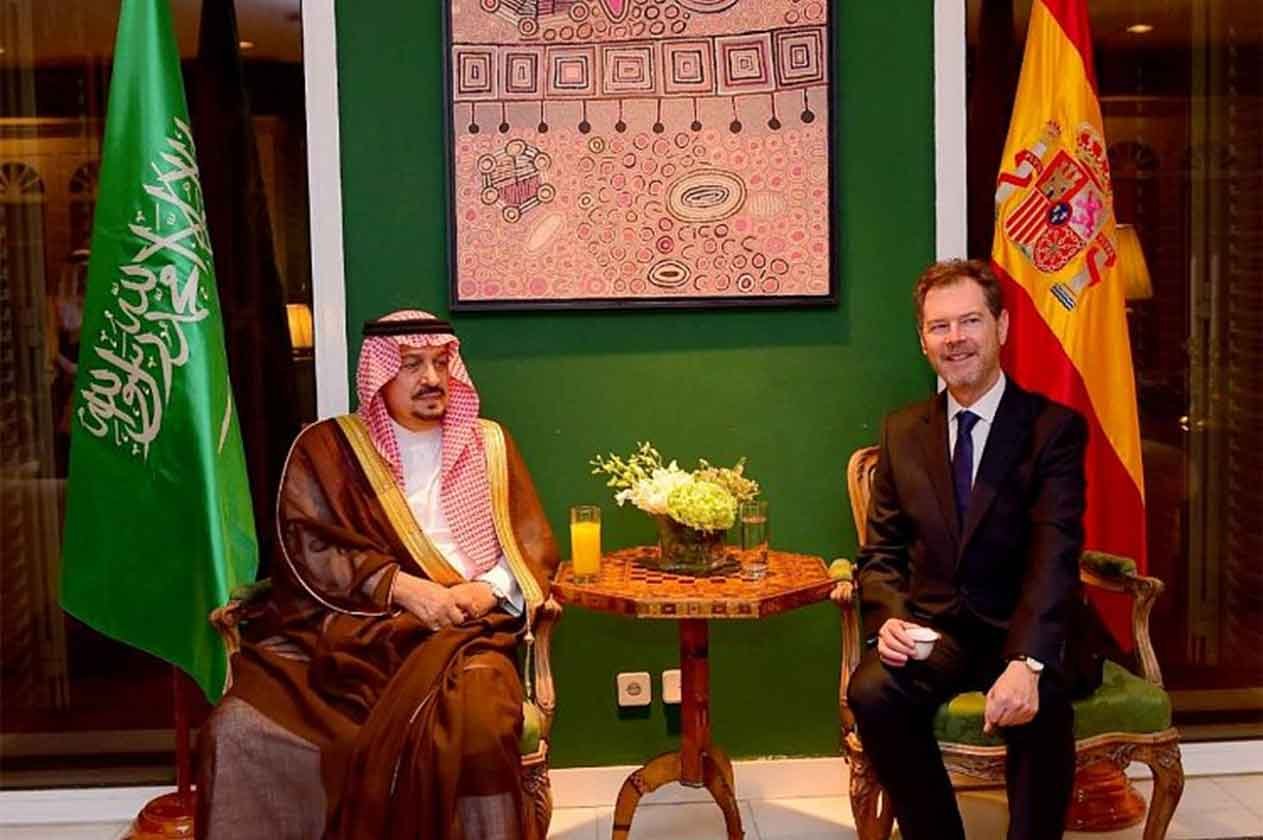 بالصور.. زيارة أمير الرياض لسفارة إسبانيا لمشاركتهم حفل اليوم الوطني