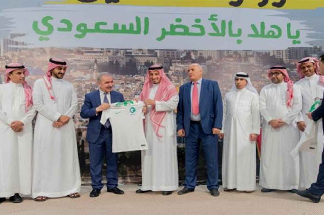 الرئاسة الفلسطينية تقيم احتفالًا لبعثة الأخضر في رام الله