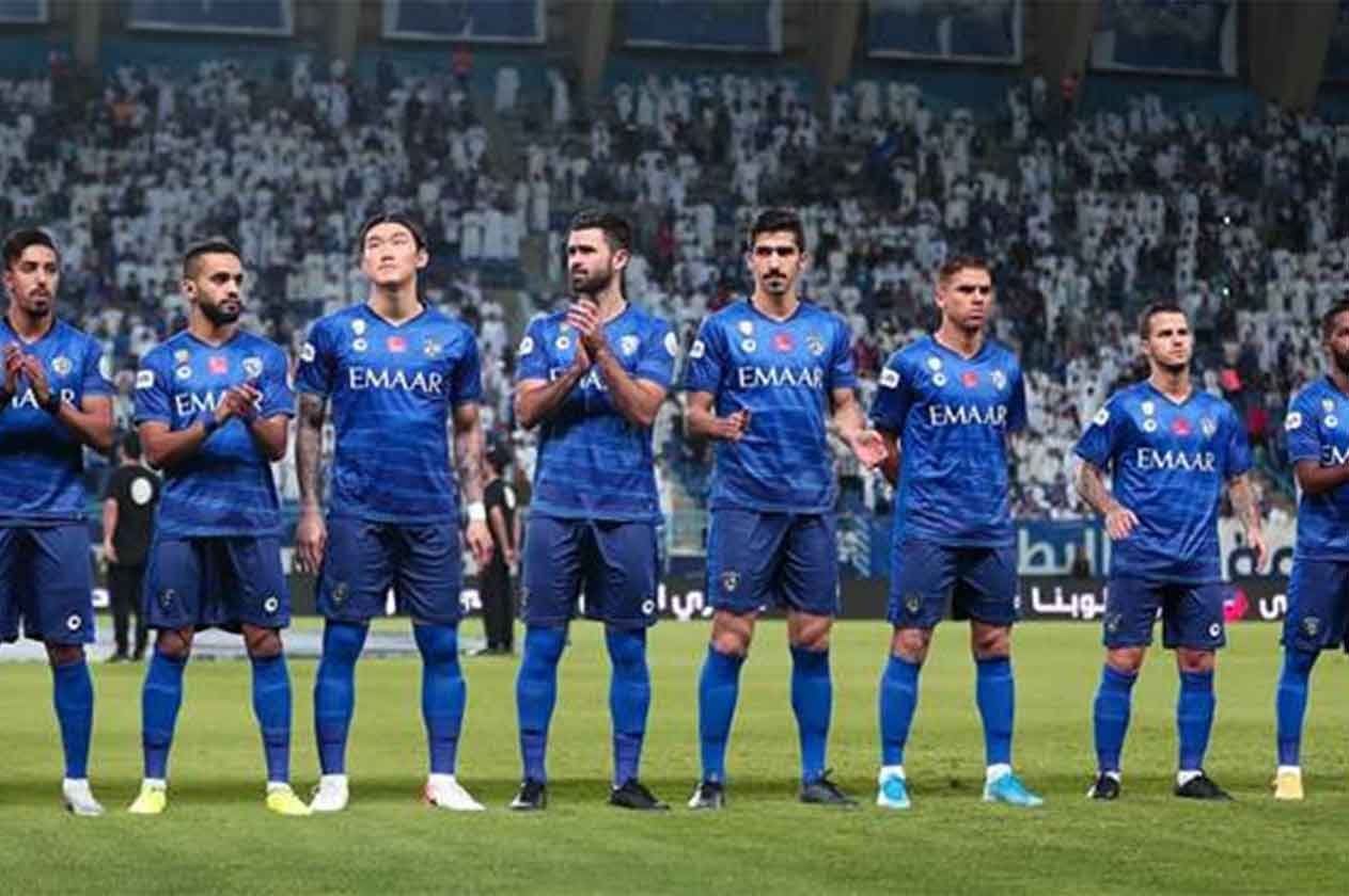 اليوم.. الهلال يبحث عن تعزيز صدارته على حساب ضمك في غياب الشلهوب