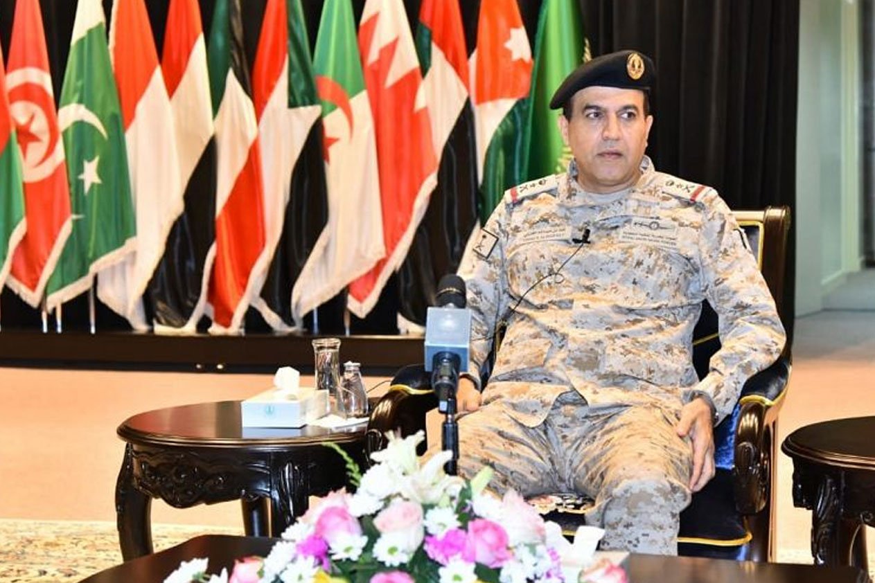 قائد القوات البحرية الملكية يزور كلية القيادة والأركان للقوات المسلحة