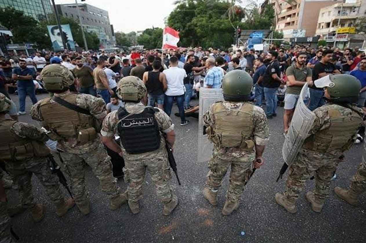 عودة العنف مجددًا لشوارع شمال لبنان مع اشتباكات بين الجيش ومتظاهرين
