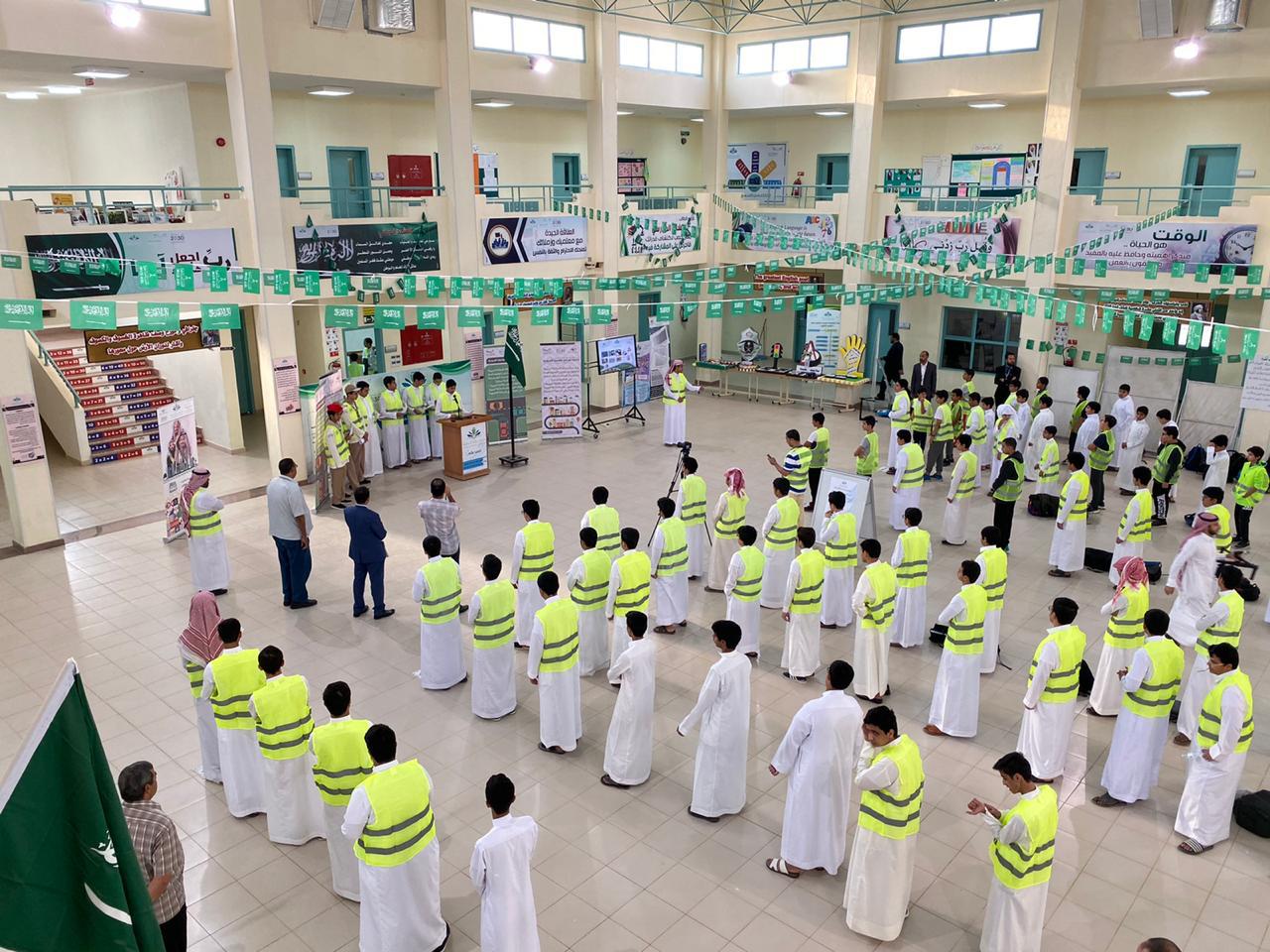 بالصور.. جامعة المجمعة تعزِّز السلامة المرورية بـ«برنامج نوعي»