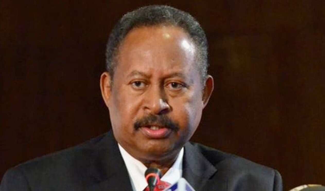 رئيس الوزراء السوداني في زيارة تاريخية لدارفور: الأولوية لتوفيق الأوضاع والقصاص