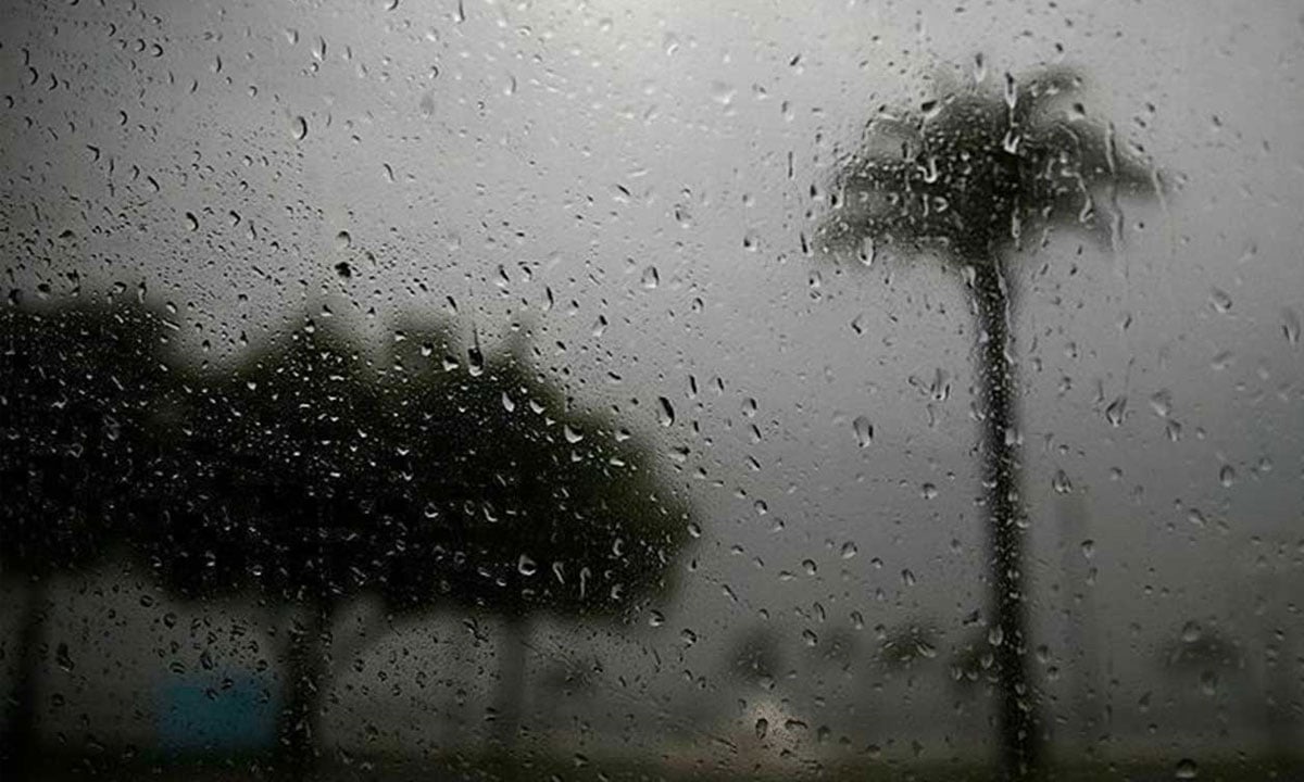 سحب ممطرة مصحوبة برياح نشطة على بعض مناطق المملكة.. الجمعة