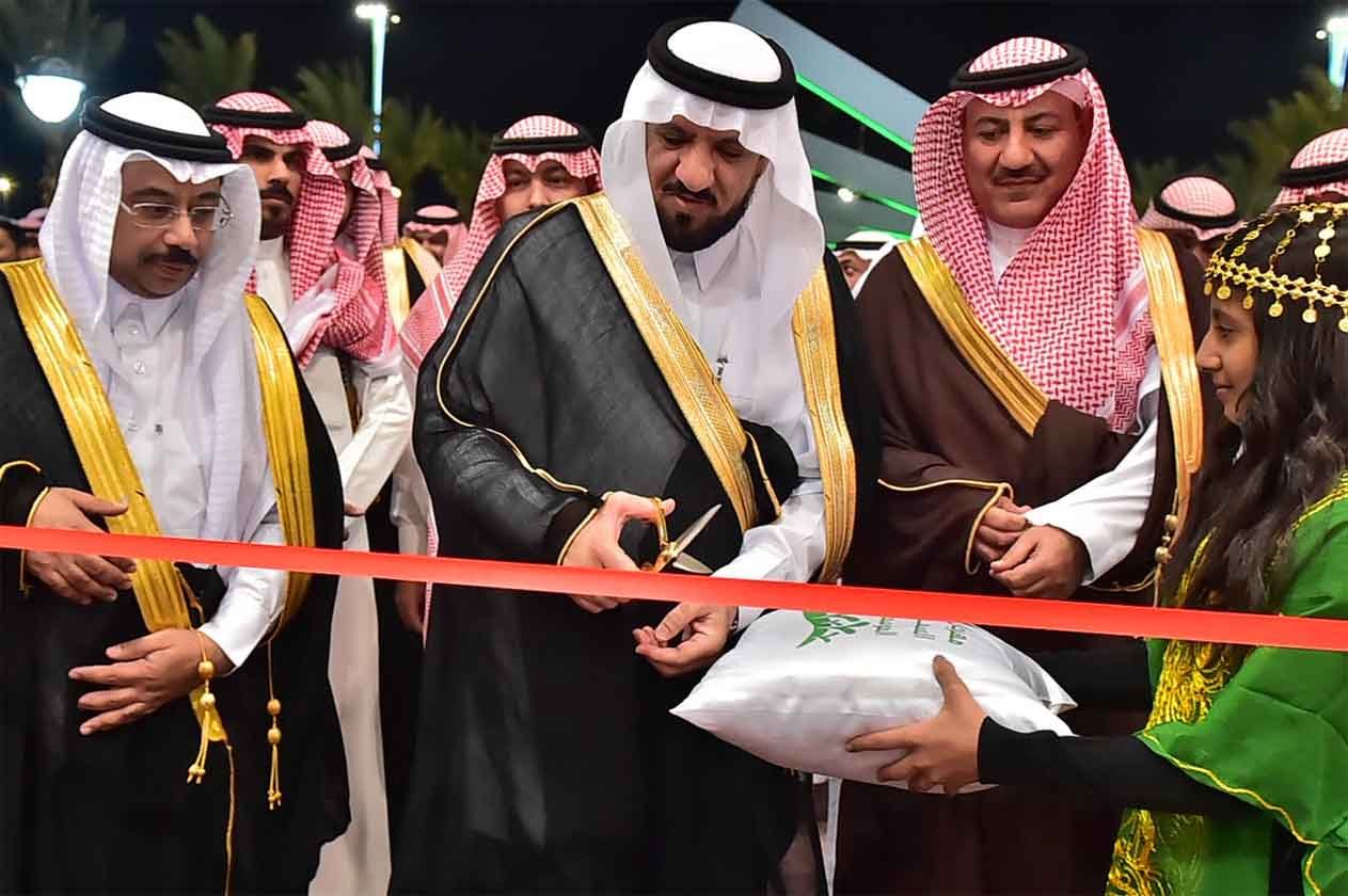 بالصور.. افتتاح مهرجان «السمح» الموسمي الأول في مدينة التمور بدومة الجندل