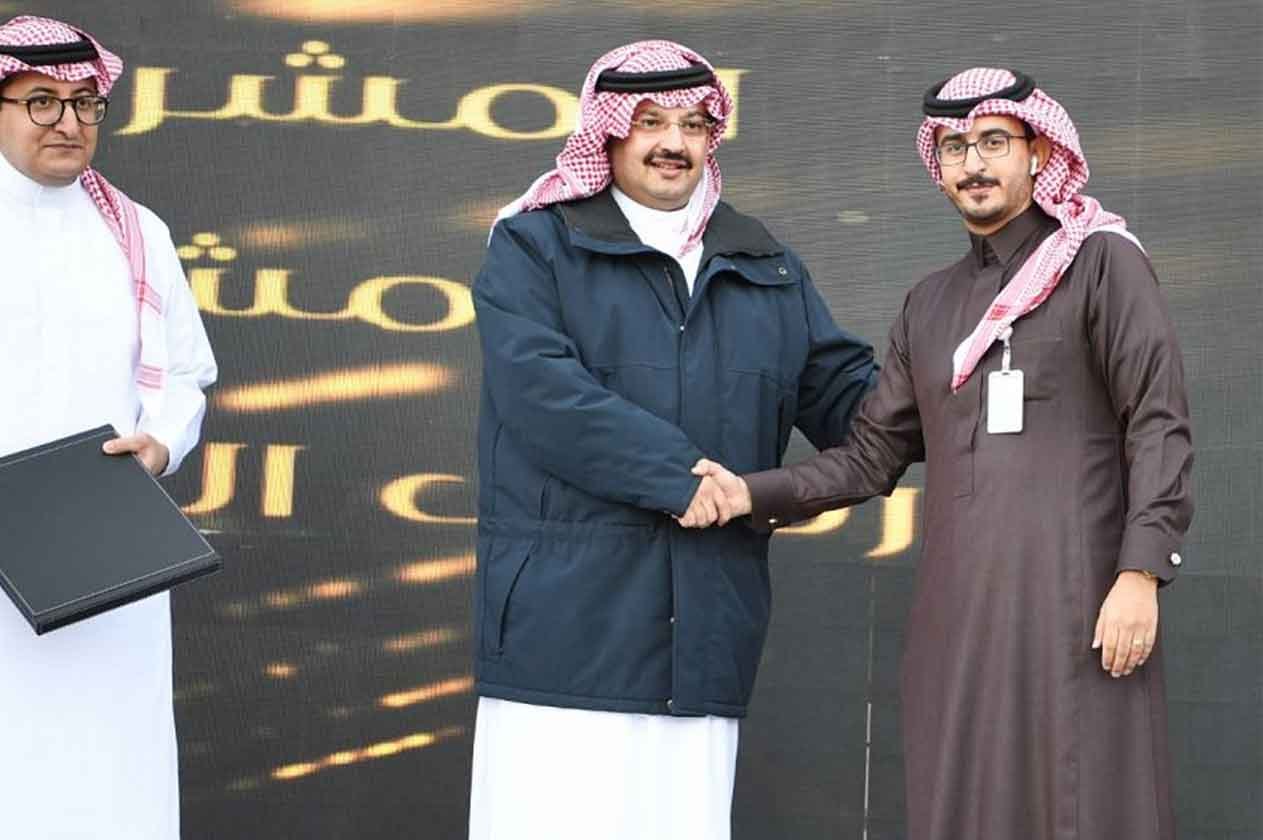 بالصور.. الأمير تركي بن طلال يكرّم  6 آلاف مشارك في «مبادرات عسير»