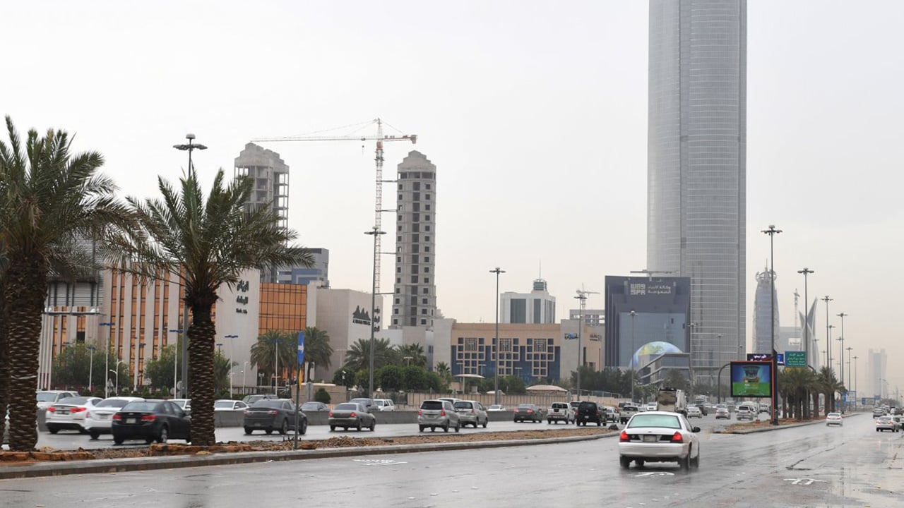 «الحصيني»: أمطار على بعض مناطق المملكة خلال ساعات