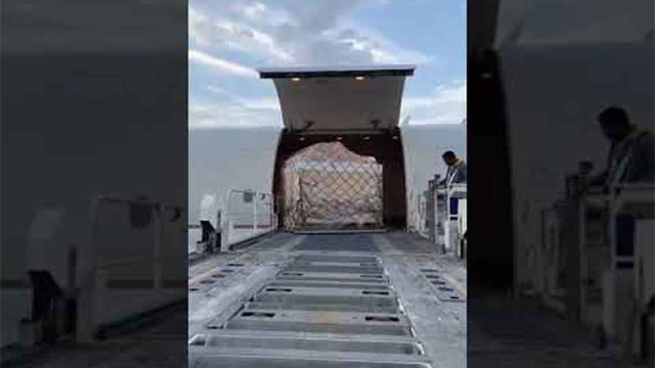 السيارة 2030 الوحيدة من نوعها في العالم تشارك في موسم الرياض