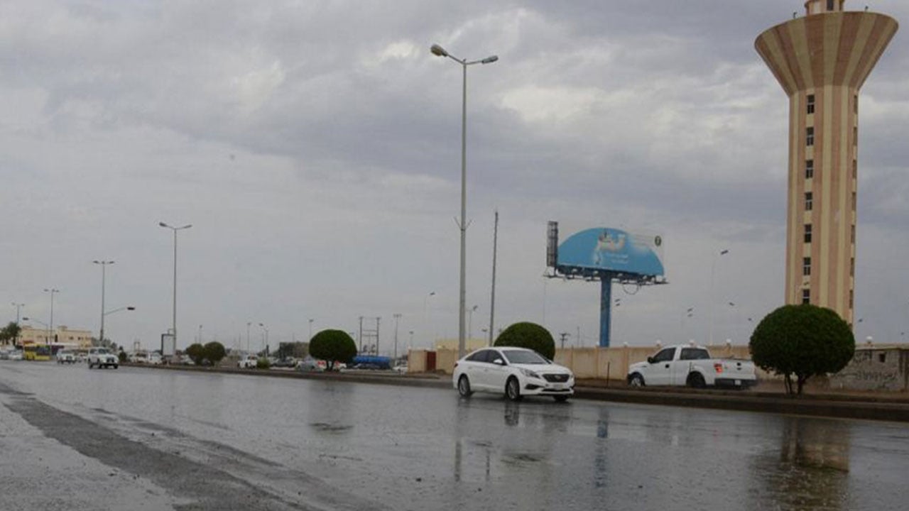 أمطار غزيرة على 4 مناطق بالمملكة حتى مساء اليوم