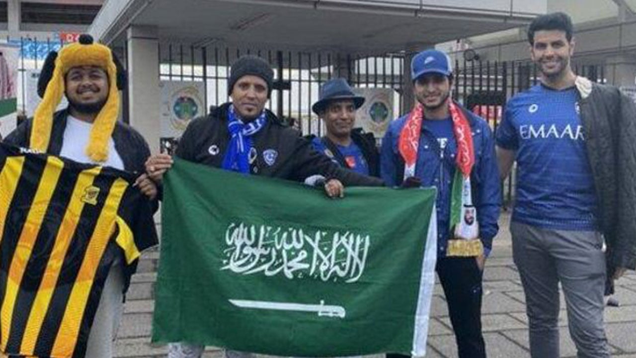 جماهير النصر والإتحاد يدعمان الهلال أمام أوراوا