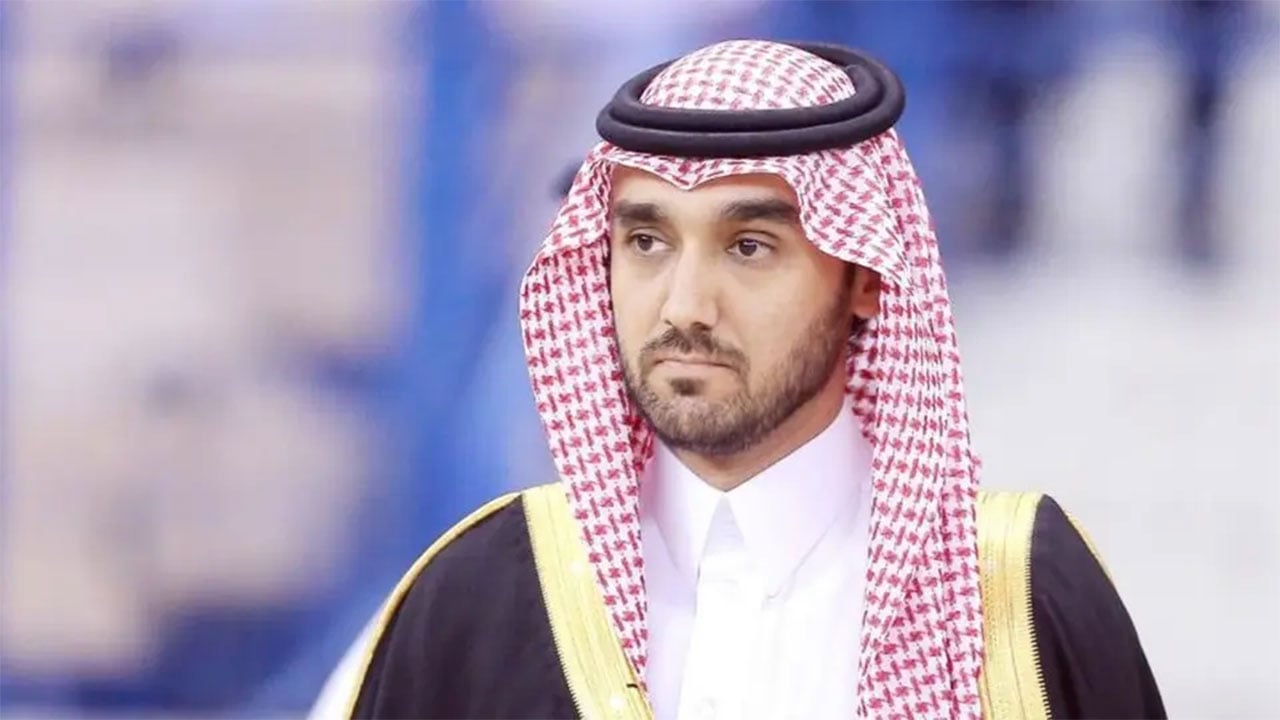 رئيس هيئة الرياضة يهنئ الأخضر بالتأهل لنصف نهائي «خليجي 24»