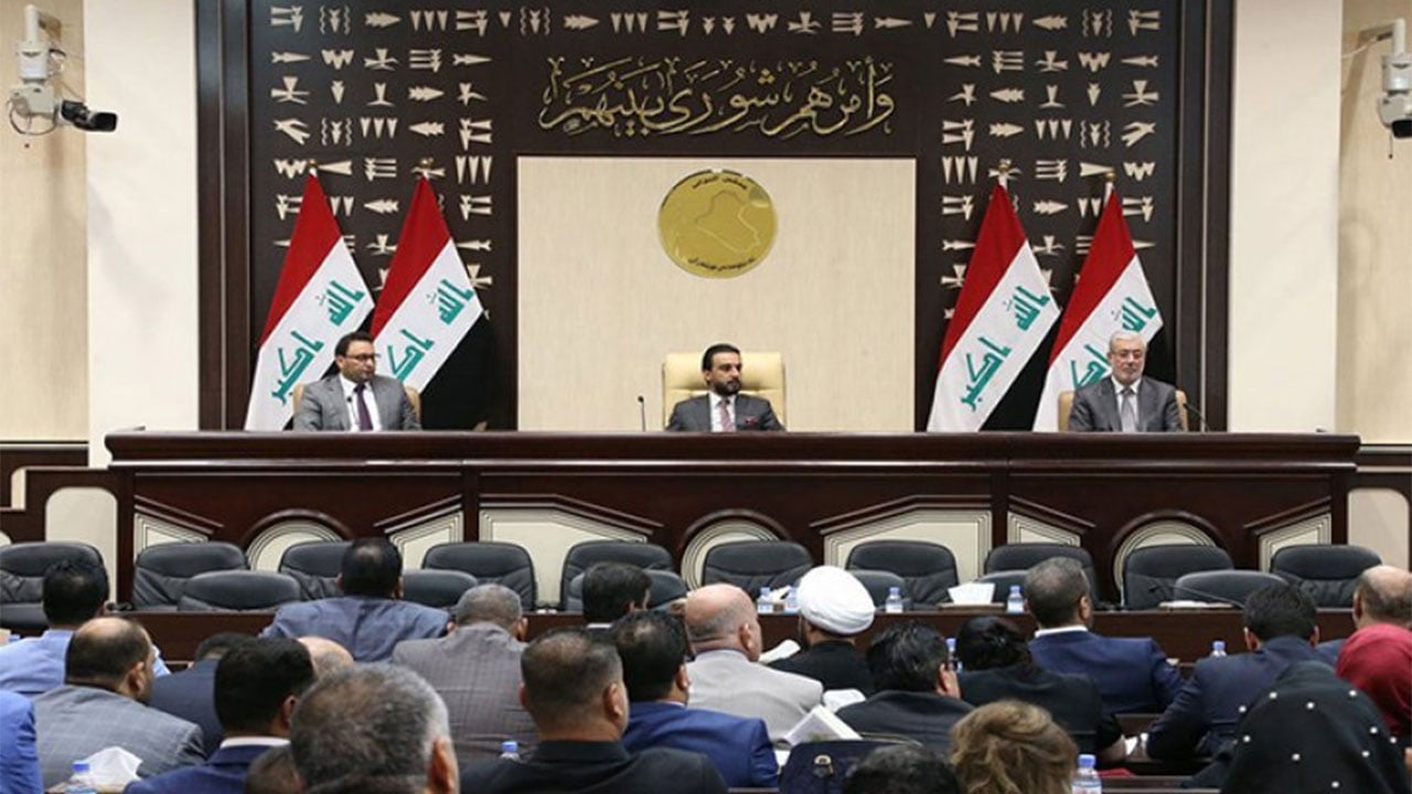 البرلمان العراقي يخاطب الرئيس لتكليف رئيس وزراء خلال 15 يومًا