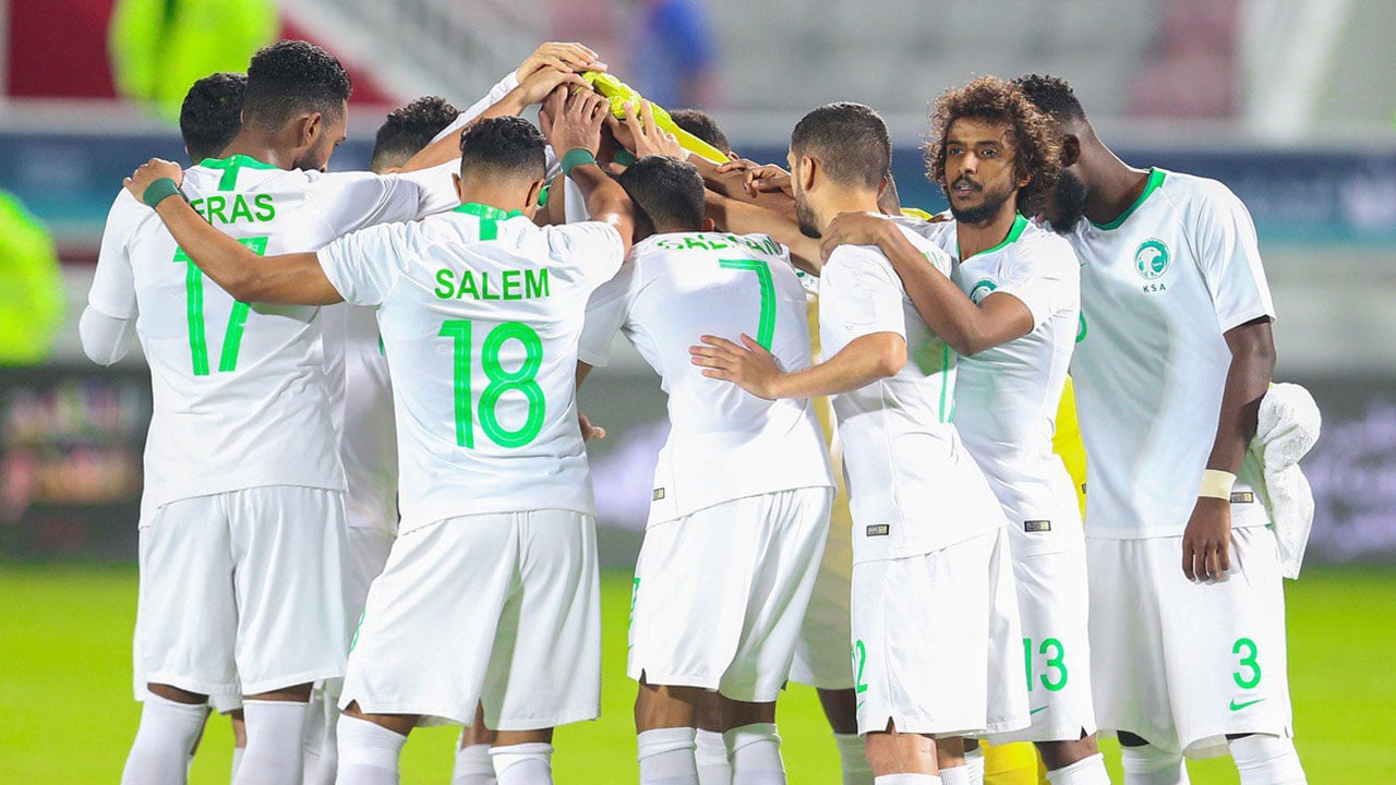 «مواليد» كرة القدم يستفيدون من تجنيس الرياضيين.. ولا مكان للنجوم