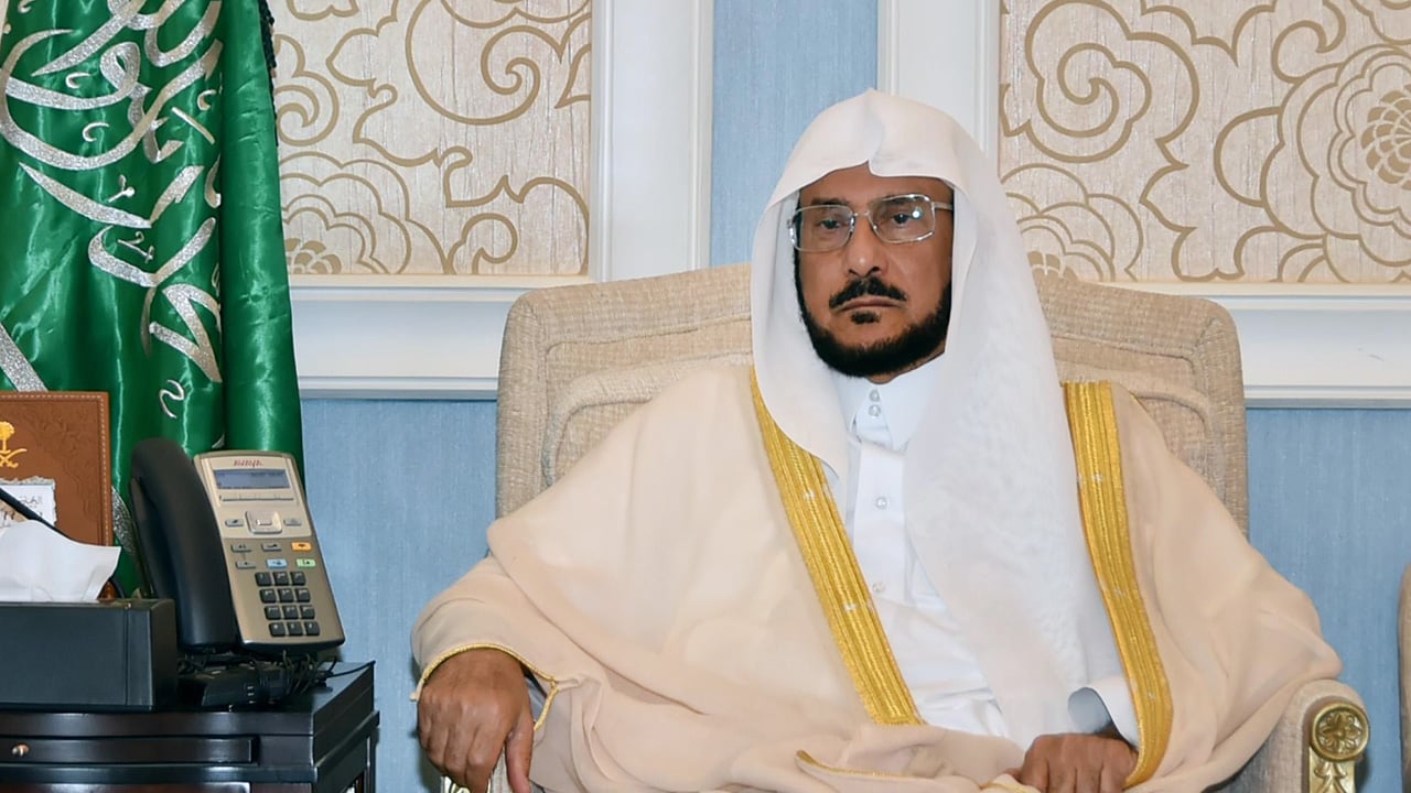 وزير الشؤون الإسلامية يبحث استحداث لوائح جديدة لتحصين المنابر من الكراهية