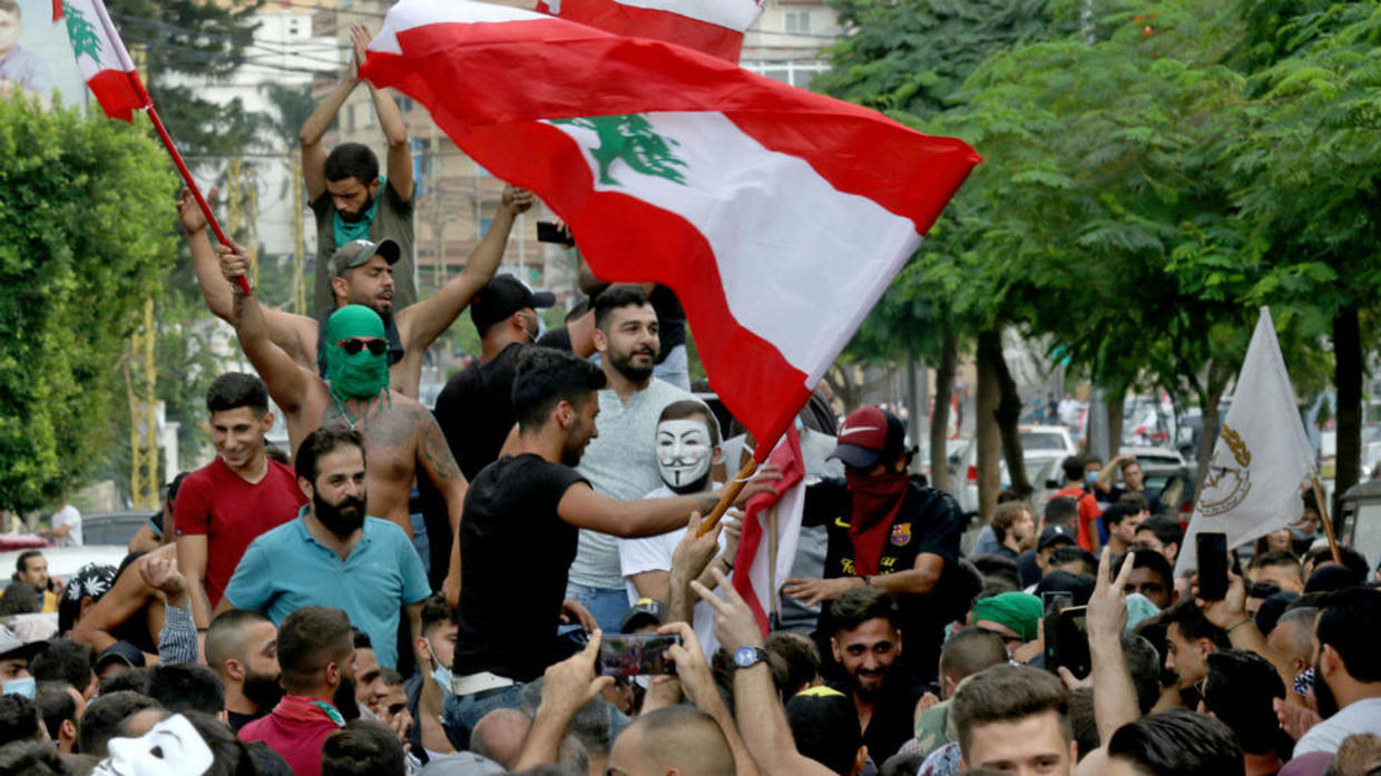 لبنان.. تجدُّد المواجهات بين قوات الأمن والمتظاهرين قرب البرلمان