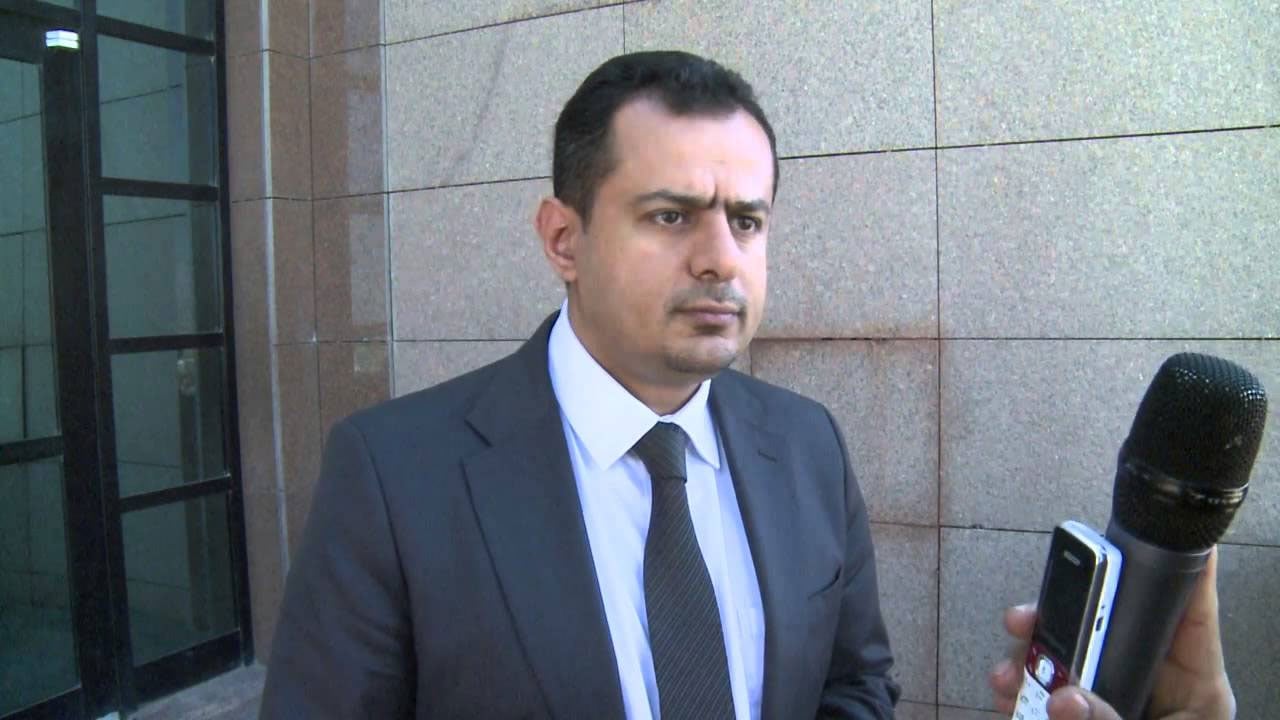 رئيس الوزراء اليمني: هناك مساعٍ لإضعاف مخزون العلم في تعز