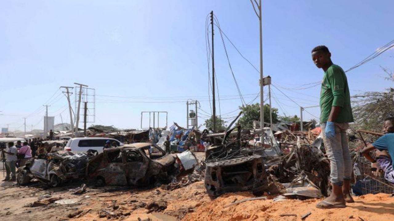 ارتفاع عدد قتلى انفجار مقديشو إلى 61 شخصًا