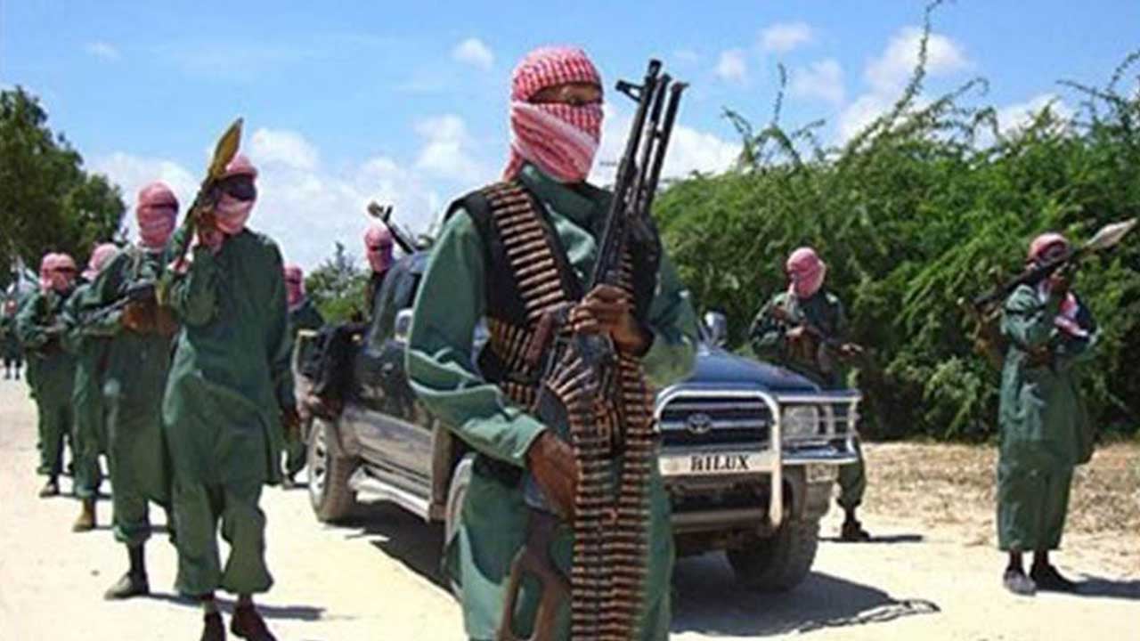 «الشباب الصومالية» تهاجم قاعدة عسكرية يستخدمها الجيشان الأمريكي والكيني في «لامو»