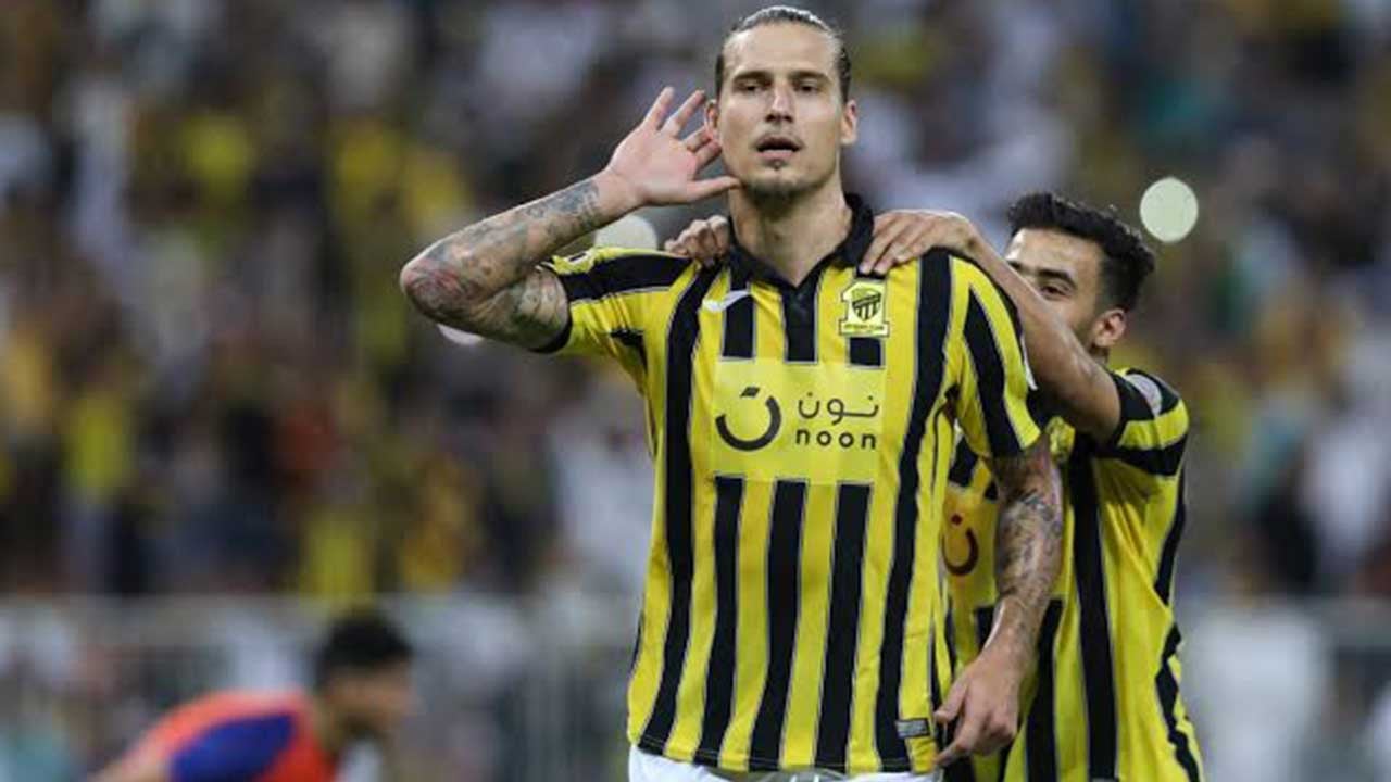 صراع تركي على التعاقد مع طريد الاتحاد