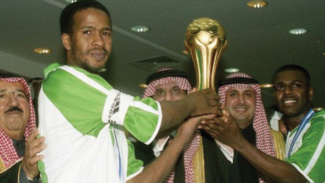 خميس العويران.. عاشق الألقاب والإنجازات
