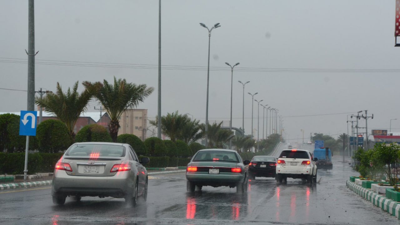 الأرصاد: هطول أمطار رعدية مصحوبة برياح نشطة على عدة مناطق .. الخميس