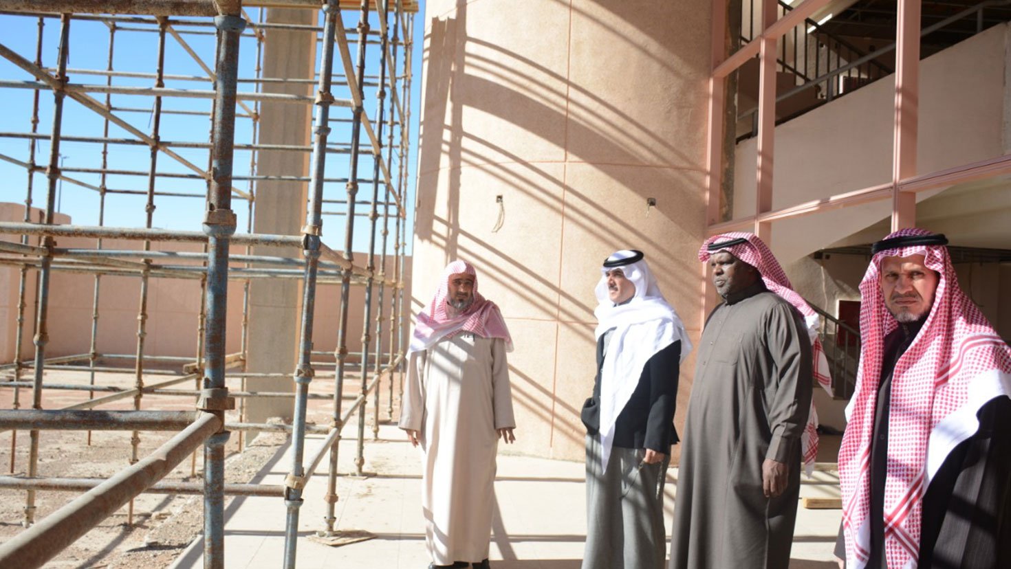بالصور.. تعليم حائل يفتح ملف المباني المدرسية المتعثرة
