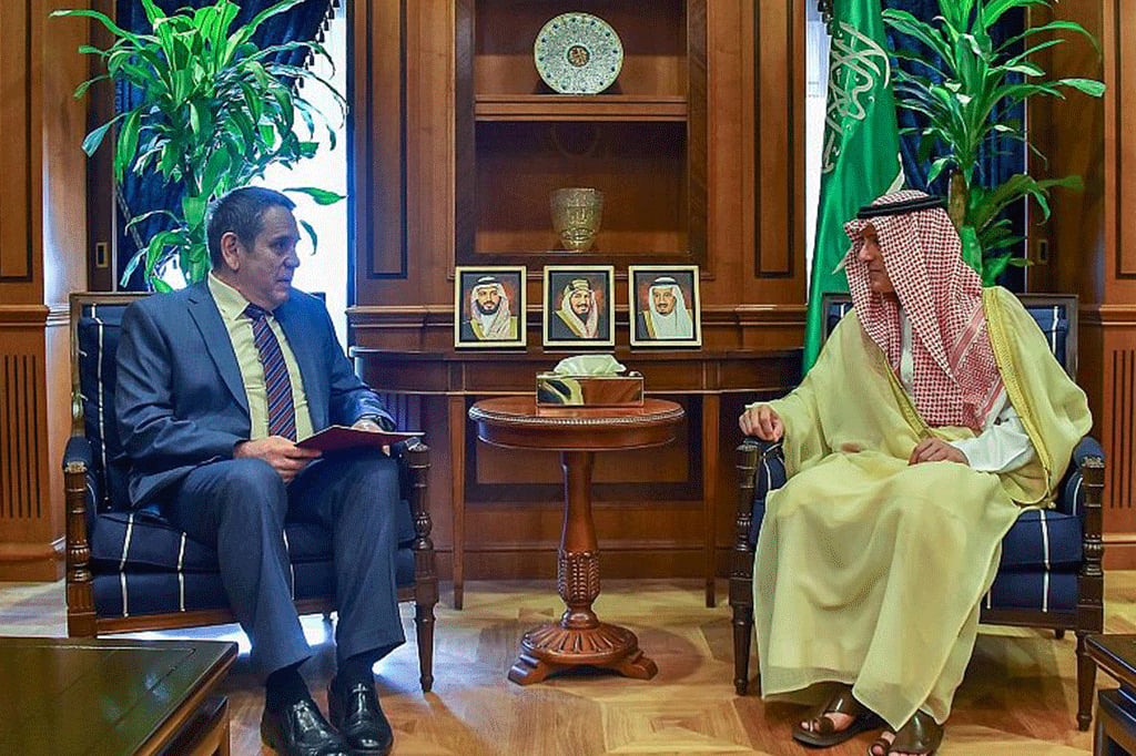 الجبير يبحث مع السفير الروسي العلاقات الثنائية بين البلدين