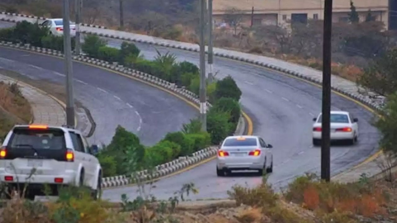 «مدني الباحة» يدعو إلى أخذ الحيطة نتيجة التقلبات الجوية