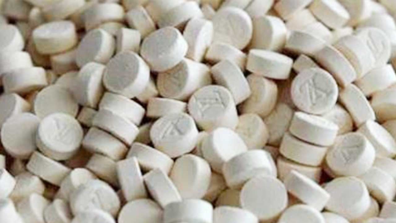 بالفيديو.. ضبط أكثر من 6 ملايين حبة كبتاجون داخل شحنة بطاطس بجدة