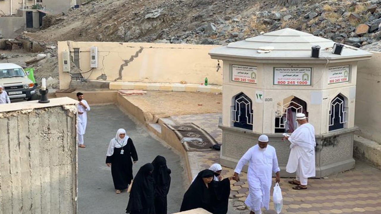 تشغيل «كبائن الدعاة» للإجابة على أسئلة المعتمرين والزوار بجبلي عرفات وثور