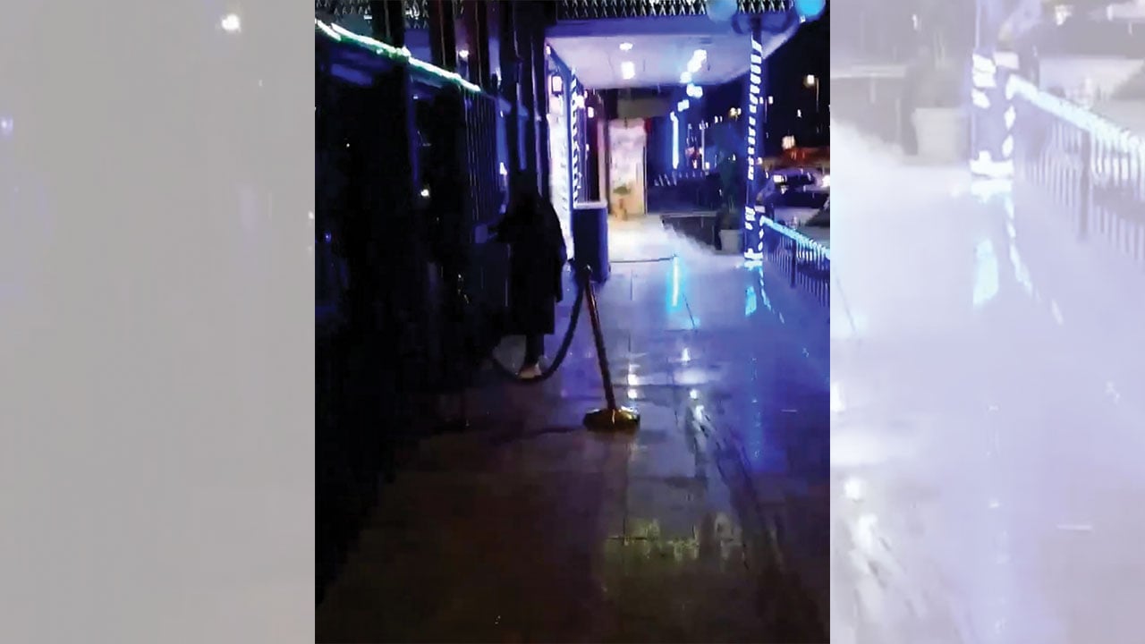 أمير مكة يوجه بإغلاق مطعم ومقهى تصدر عنه أصوات موسيقى مزعجة بحي سكني