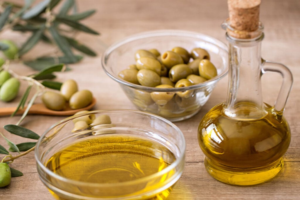 دراسات حديثة تكشف فوائد زيت الزيتون على العقل