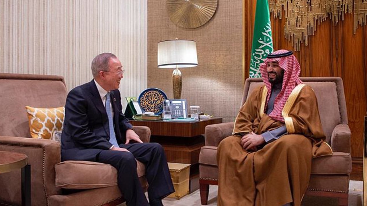 ولي العهد يلتقي الأمين العام السابق للأمم المتحدة