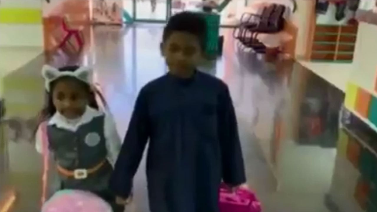 بالفيديو.. معلمة تروي تفاصيل جديدة حول الطفل زايد «أخو أخته»
