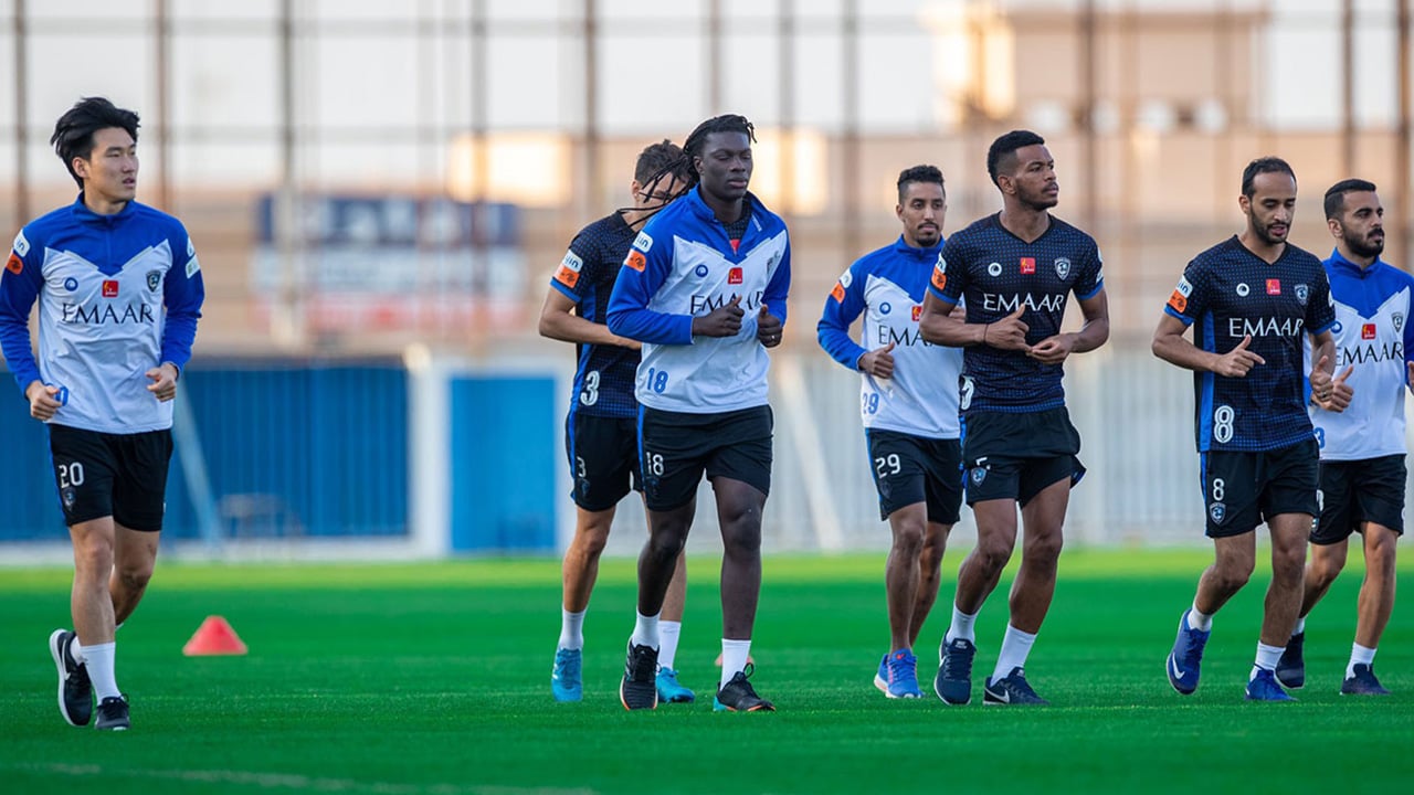 الهلال يستعيد خدمات عطيف والشهراني استعدادًا لدوري أبطال آسيا