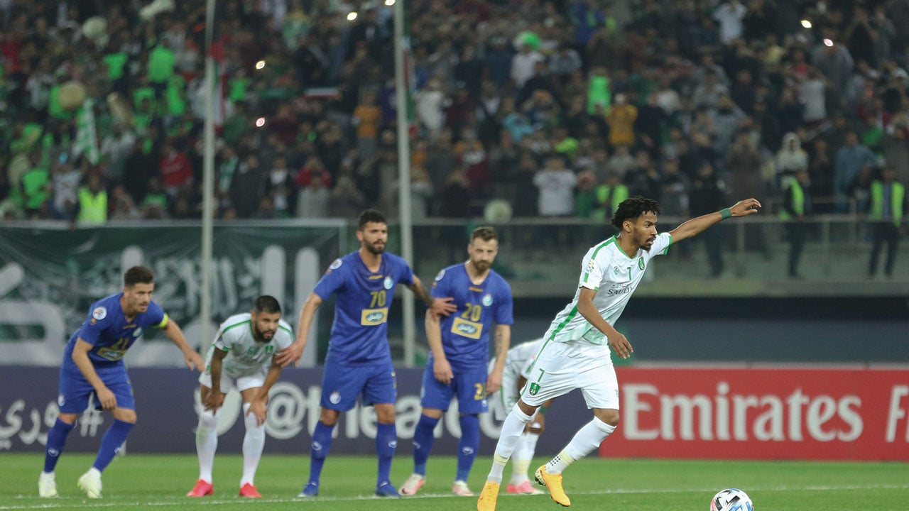 الاتحاد الآسيوي يختار «سلمان المؤشر» رجل مباراة الأهلي والاستقلال