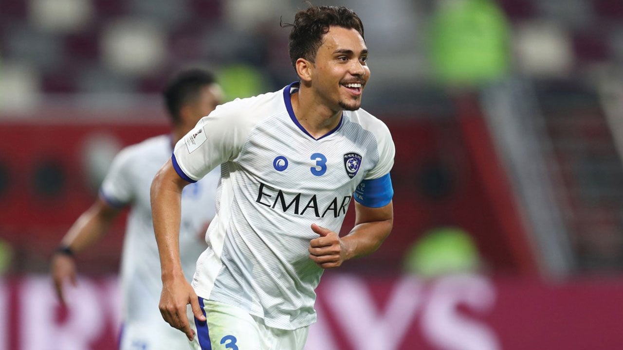 وكيل إدواردو يثير الشكوك حول مستقبله مع الهلال