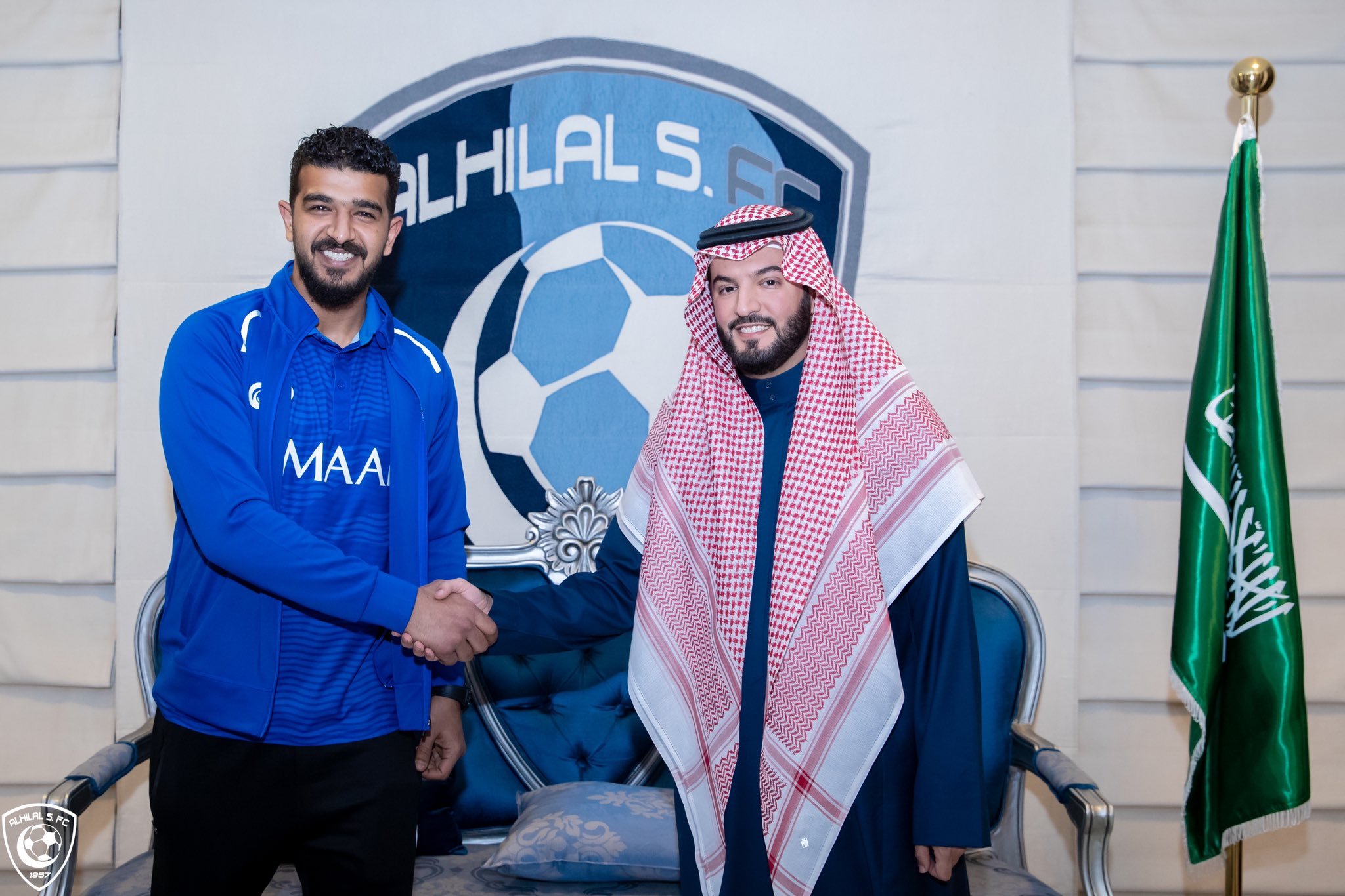 رسميًّا.. الهلال يعلن تجديد عقد حارس مرماه الأول