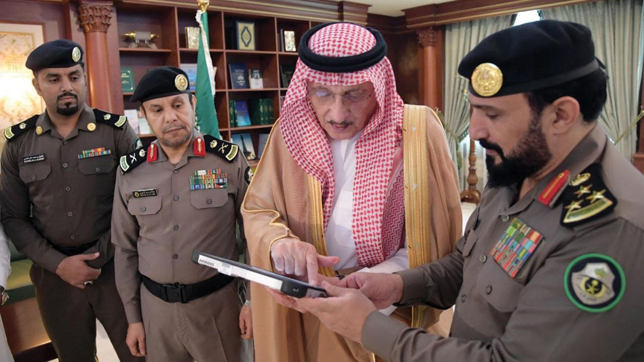 بالصور.. الأمير محمد بن ناصر يدشن نظام «الرصد الآلي» بجازان
