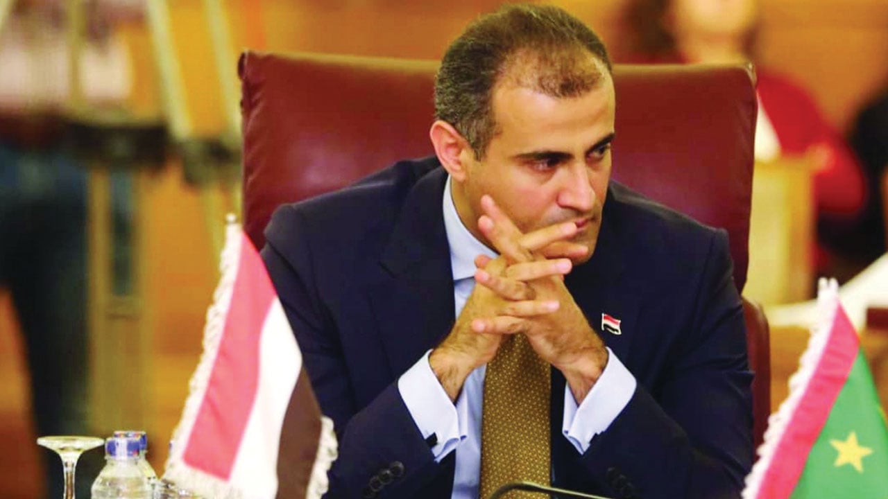 وزير خارجية اليمن يطلع مسؤولًا أوروبيًا على انتهاكات الحوثيين