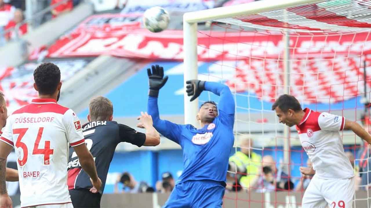 الدوري الألماني خارج الخدمة حتى مطلع إبريل