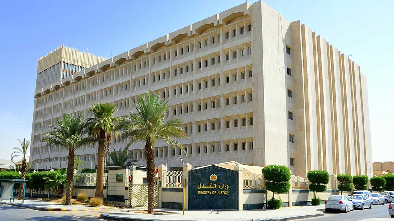 لمواجهة كورونا.. وزارة العدل تنصح المستفيدين باتباع  4 تعليمات