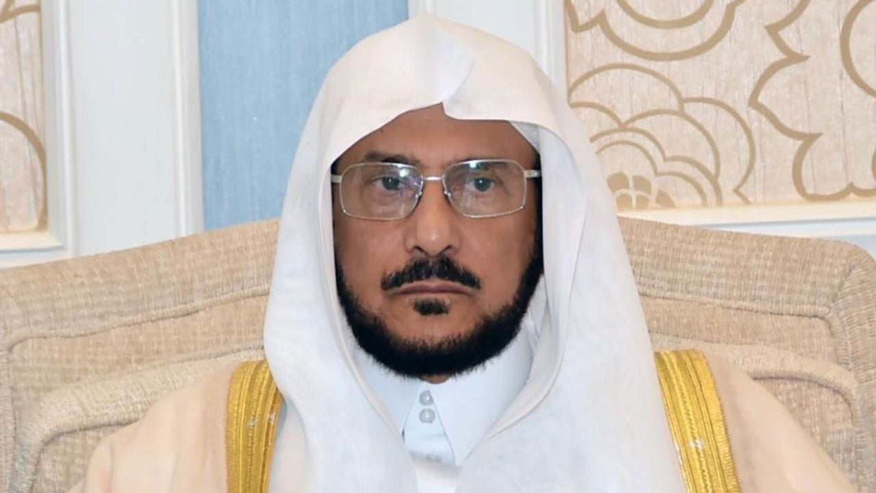 بالفيديو.. وزير الشؤون الإسلامية لناقلي كورونا للأصحاء: ستحملون وزرهم يوم القيامة