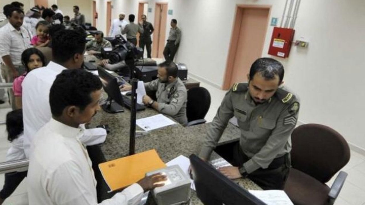 وزير المالية: تمديد فترة إقامة الوافدين المنتهية إقامتهم 3 أشهر دون مقابل