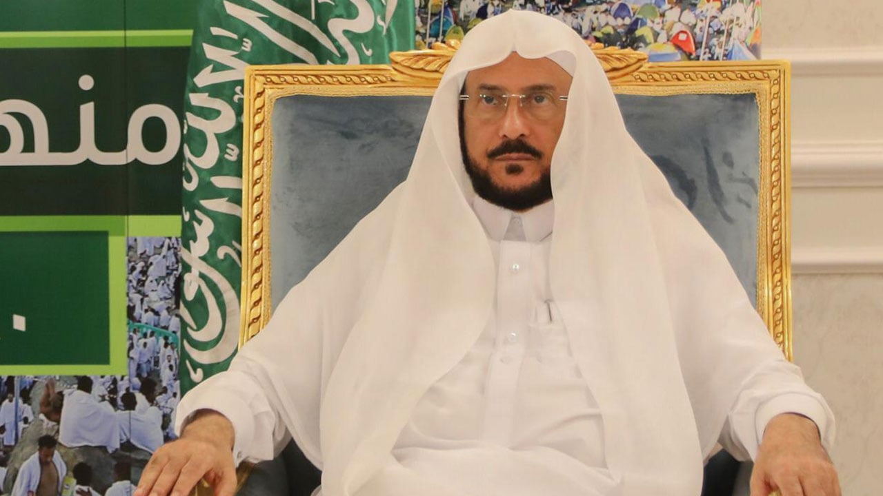 «آل الشيخ» يثمن 3 دلائل لأمر الملك بتقديم علاج كورونا مجانًا