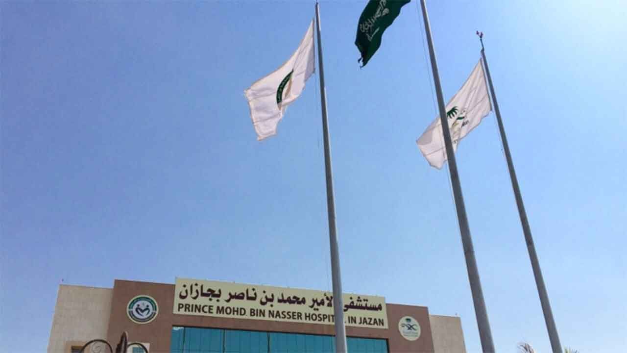 بعد 5 ساعات.. فريق طبي ينهي معاناة مريض قلب مفتوح بجازان