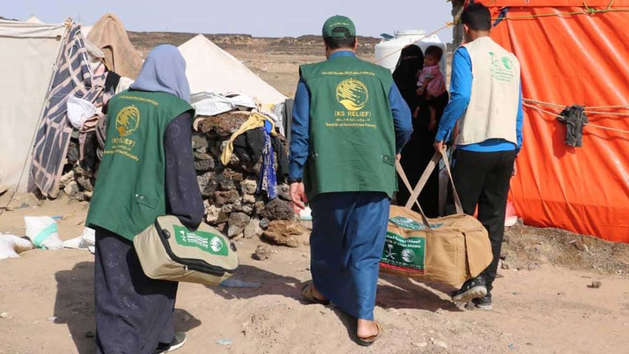 بالصور.. «إغاثي الملك سلمان» يُدشن حملة إغاثة عاجلة لمتضرري السيول في مأرب