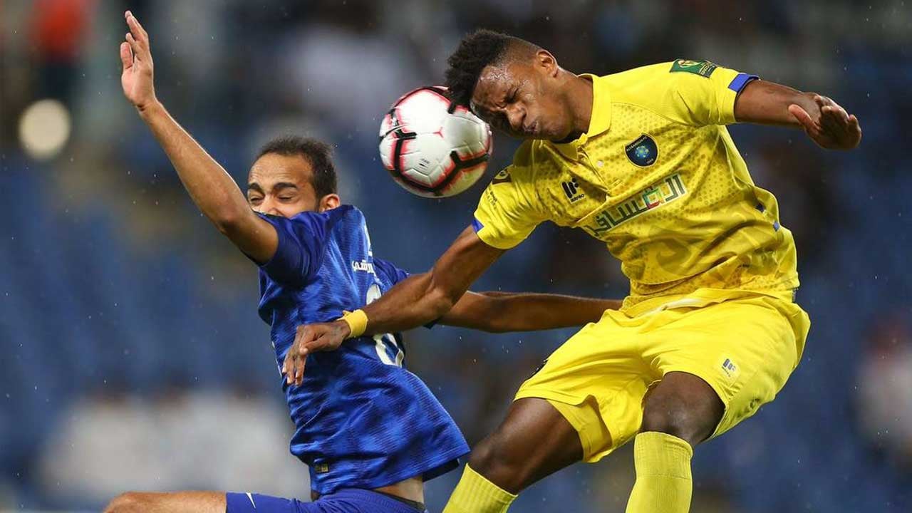 مدافع التعاون يحلم بالمجد الآسيوي.. ويترقب العودة إلى الأخضر