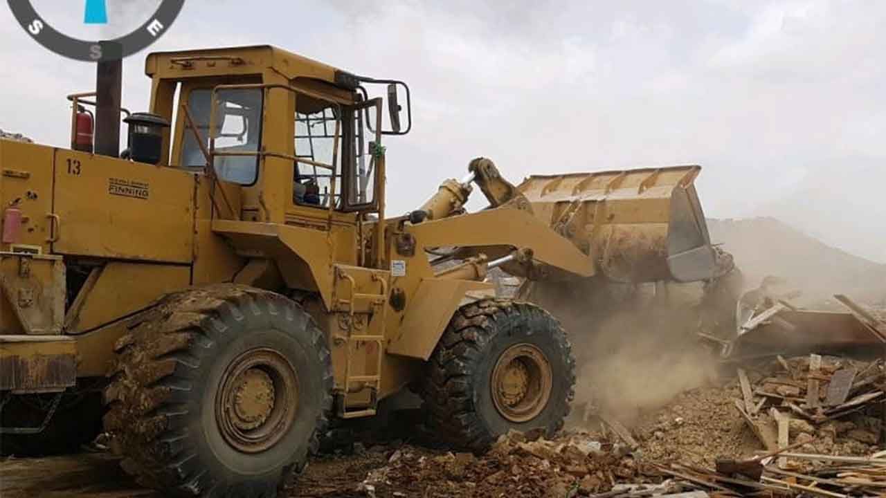 أمانة العاصمة المقدسة تزيل موقعًا عشوائيًا بمخطط العكيشية