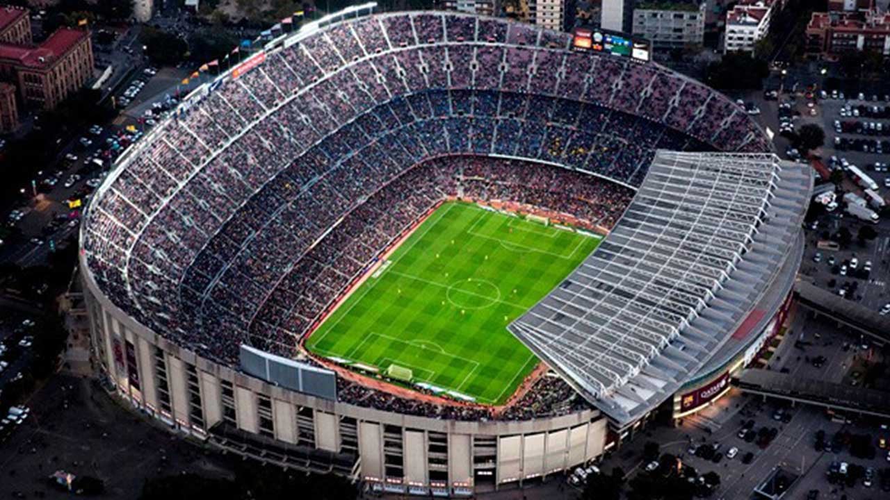 كورونا تدفع برشلونة للتنازل عن اسم ملعبه التاريخيّ «كامب نو»